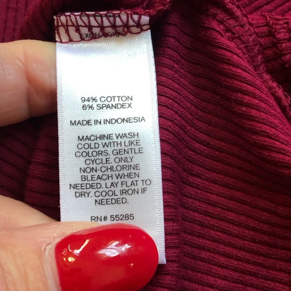 Express Ribbed Long Sleeve Top - Picture 3 of 6
